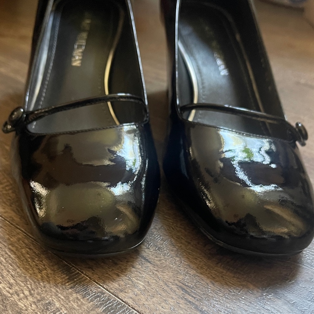 Stuart Weitzman Patent Leather Mary Jane Pump Black - Picture 6 of 8